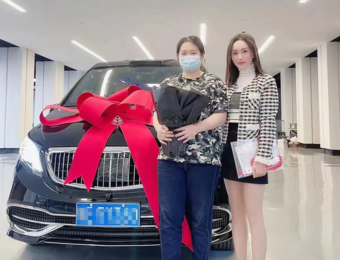 广州林总展厅提车V260L改装商务车